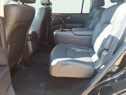 Used 2023 Nissan Armada Platinum w/ Captain's Chairs Package RWD image 21