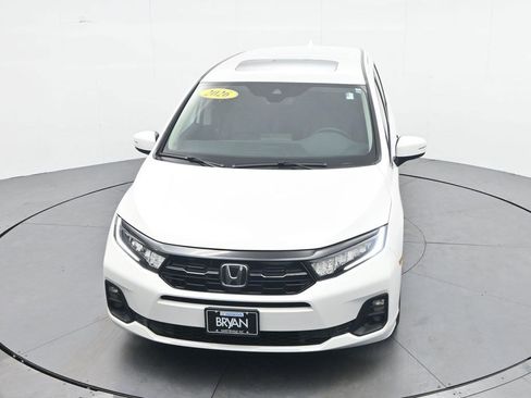 Used 2026 Honda Odyssey Touring image 21