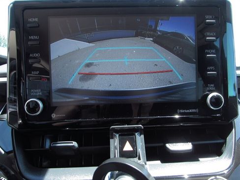 Used 2022 Toyota Corolla LE FWD image 14