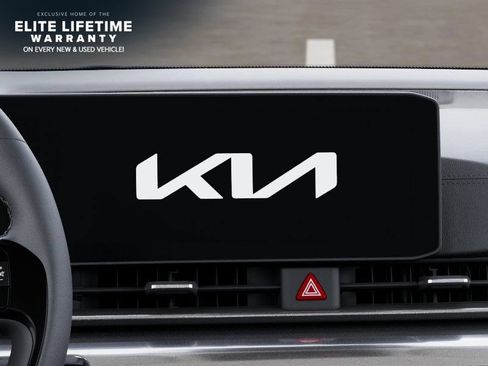 New 2027 Kia Carnival LX FWD image 21