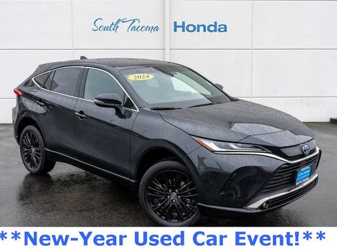 Used 2024 Toyota Venza Nightshade image 1