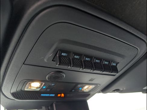 Used 2021 Ford Bronco Black Diamond image 19