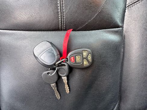 Used 2013 GMC Yukon XL SLT image 26