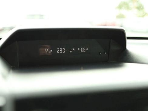 Used 2018 Subaru Crosstrek 2.0i Premium w/ Eyesight System image 26