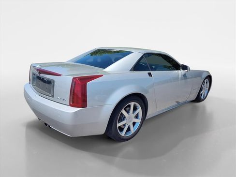 Used 2006 Cadillac XLR RWD image 5