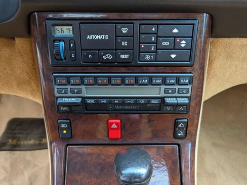 Used 1991 Mercedes-Benz 300 SL image 22
