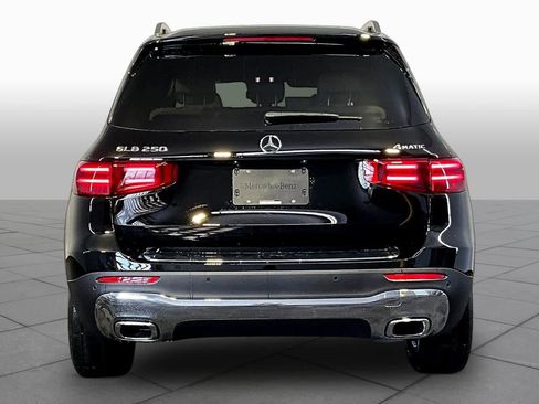 New 2026 Mercedes-Benz GLB 250 4MATIC image 4