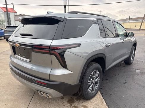 New 2026 Chevrolet Traverse LT FWD image 4