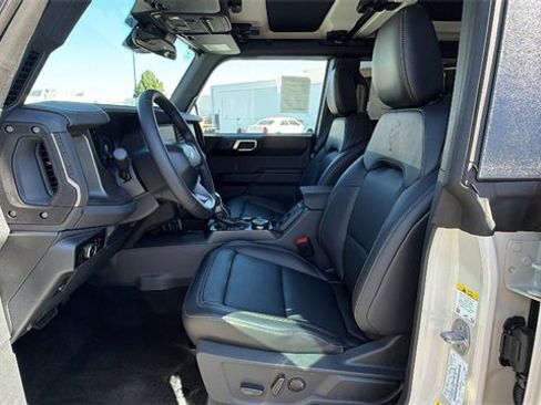 New 2025 Ford Bronco Badlands image 32