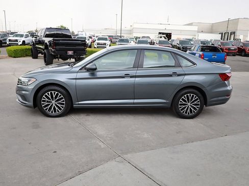 Used 2021 Volkswagen Jetta S image 3