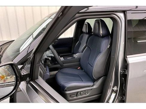 New 2026 INFINITI QX80 4WD image 32