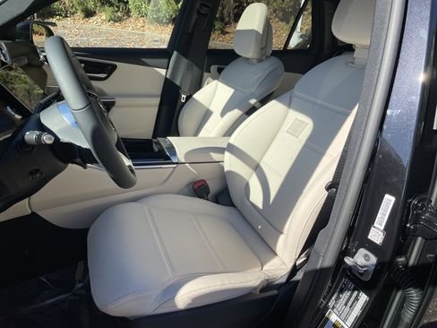 New 2026 Mercedes-Benz GLC 300 GLC 300 4MATIC SUV image 21