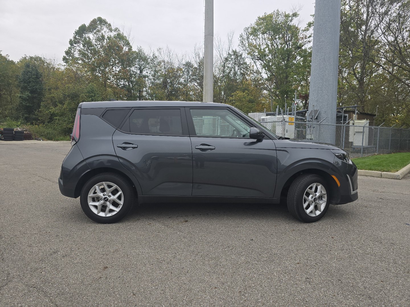 Used 2025 Kia Soul LX w/ LX Technology Package FWD image 15