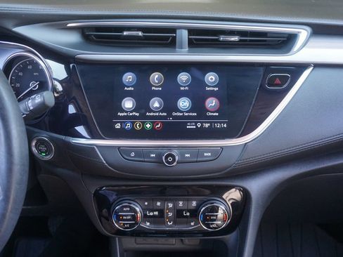 Used 2021 Buick Encore GX Essence AWD/4WD image 12