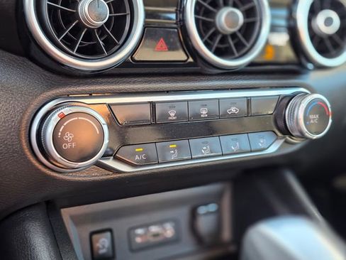 Used 2024 Nissan Sentra SV image 29