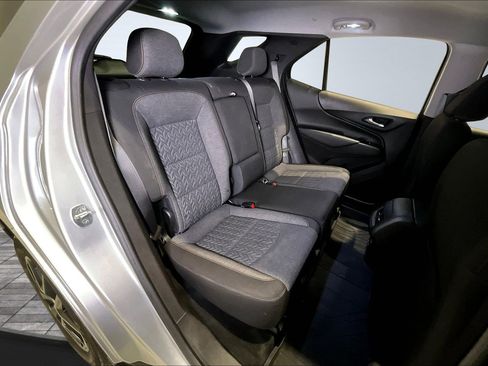 Used 2022 Chevrolet Equinox LT image 24