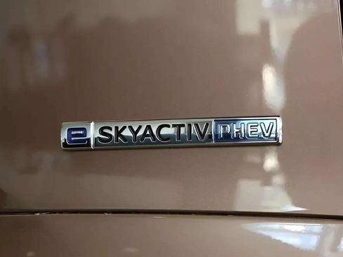 Used 2025 MAZDA CX-70 Plug-In Hybrid w/ Premium Pkg AWD/4WD image 41