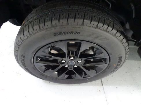 Certified 2025 Jeep Wrangler Unlimited Sahara AWD/4WD image 27