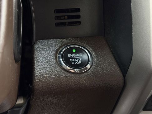 Used 2021 Ford F450 King Ranch w/ King Ranch Ultimate Package image 18