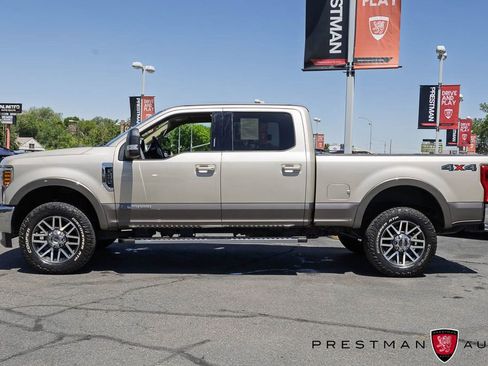 Used 2018 Ford F250 Lariat w/ Lariat Value Package AWD/4WD image 16