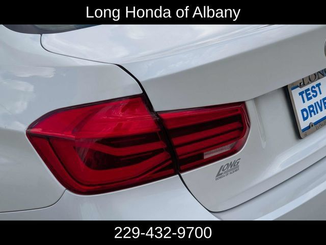 Used 2016 BMW 328i Sedan RWD image 9