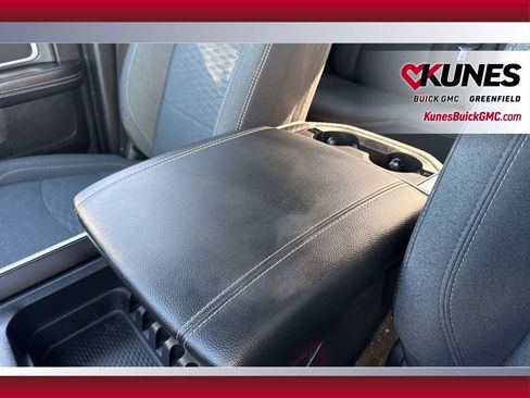 Used 2025 RAM 2500 Big Horn AWD/4WD image 26