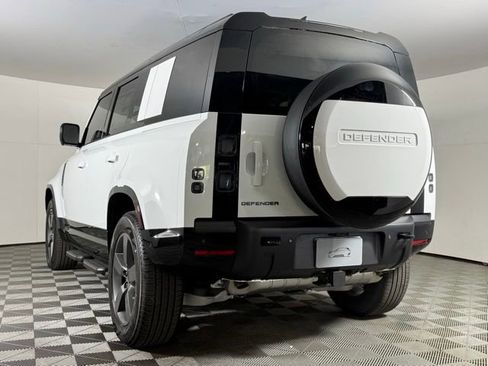 New 2026 Land Rover Defender 110 X-Dynamic SE AWD/4WD image 4
