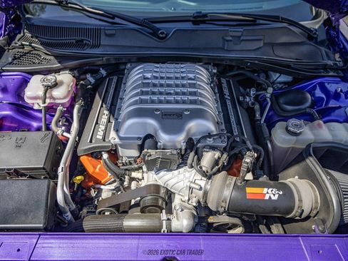 Used 2016 Dodge Challenger SRT Hellcat RWD image 15