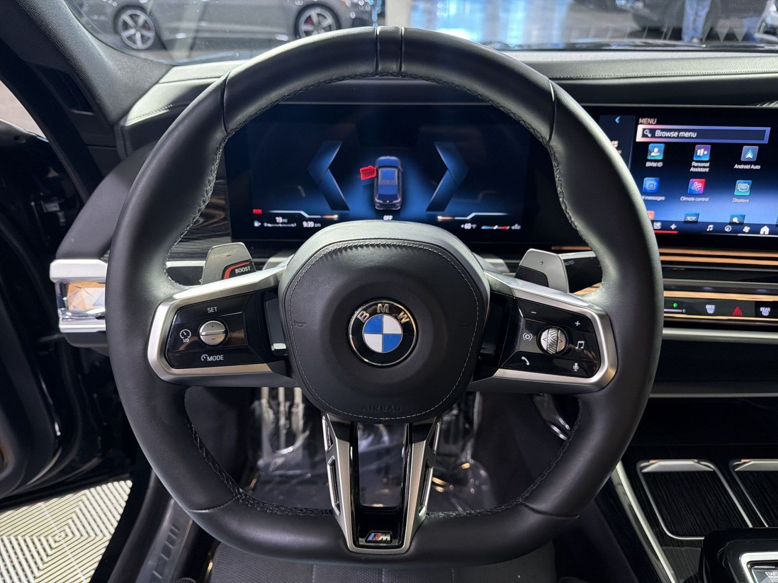 Used 2023 BMW 740i w/ Parking Assistance Package RWD image 25