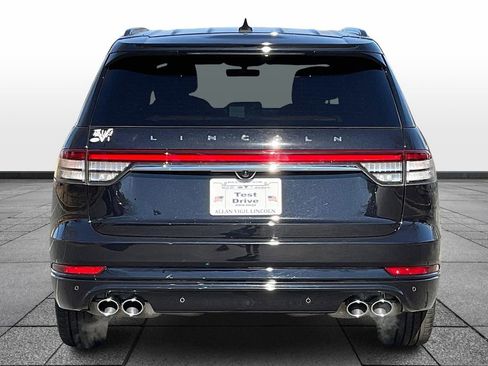 Certified 2024 Lincoln Aviator Reserve w/ Equipment Group 201A image 4