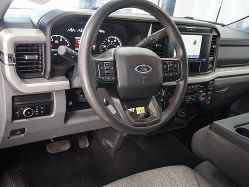 Used 2025 Ford F350 XLT image 9