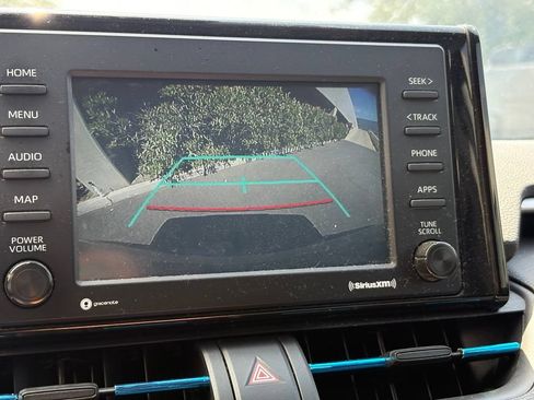 Used 2020 Toyota RAV4 LE w/ Carpet Mat Package FWD image 15