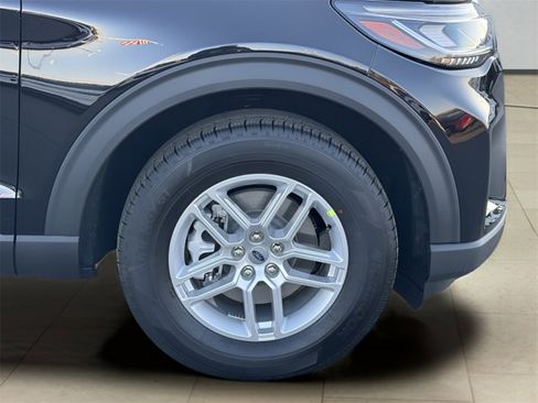 New 2026 Ford Explorer Active image 41