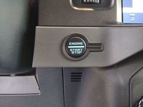 Used 2024 Ford Bronco Big Bend image 42