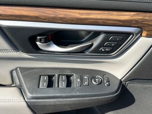 Used 2022 Honda CR-V Touring image 13