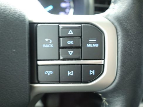 Used 2024 Ford Expedition XLT AWD/4WD image 34