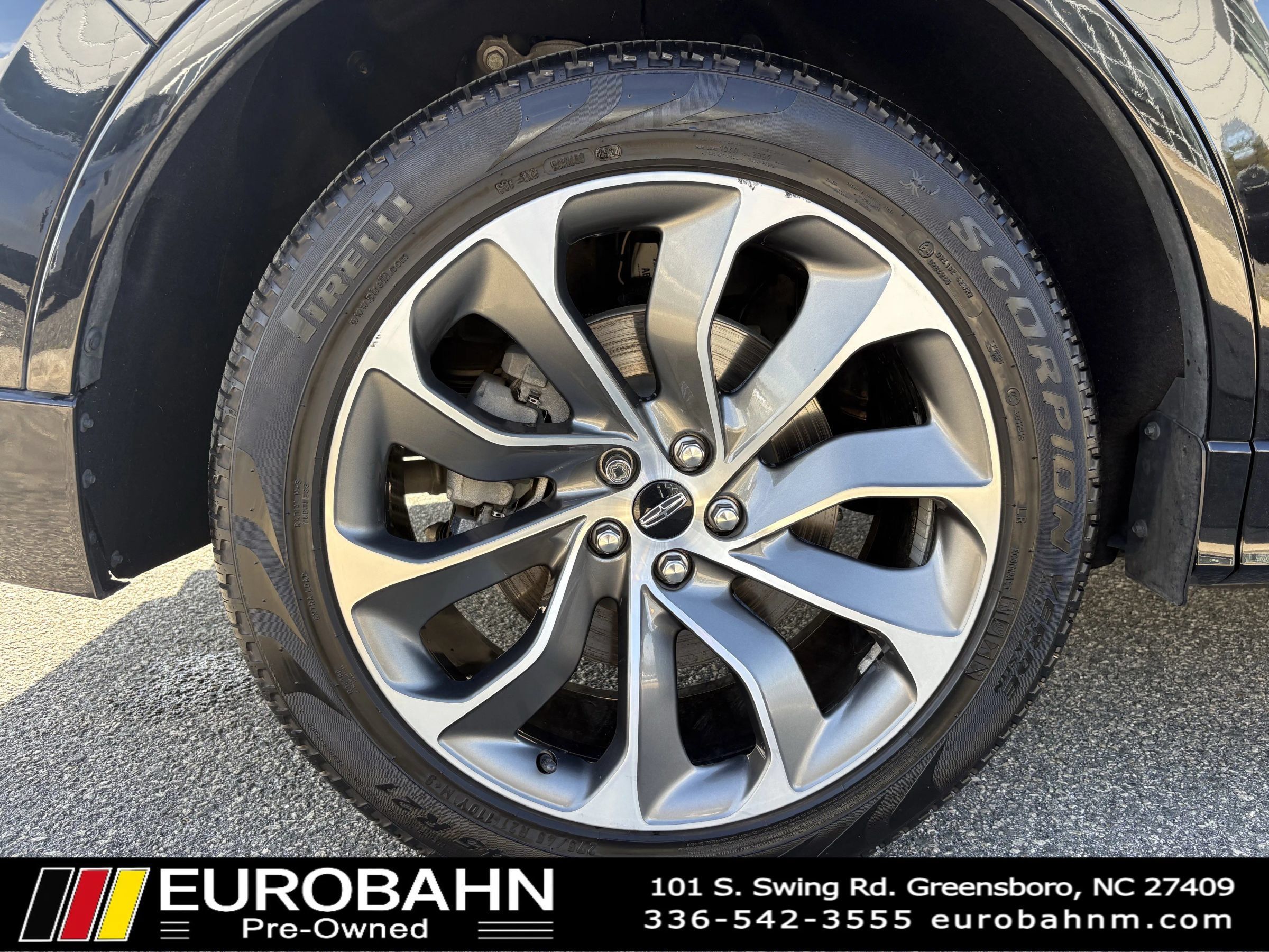 Used 2022 Lincoln Aviator Grand Touring w/ Equipment Group 301A AWD/4WD image 35