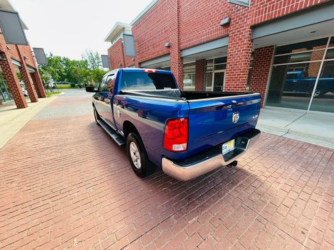 Used 2017 RAM 1500 Tradesman w/ Chrome Appearance Group AWD/4WD image 4
