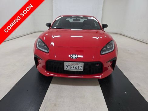 Used 2025 Toyota GR86 Premium w/ ALL Weather Mat Package (TMS) RWD image 13