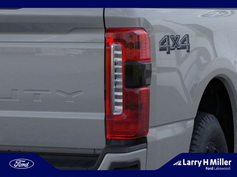 New 2026 Ford F350 XLT w/ XLT Premium Package image 21