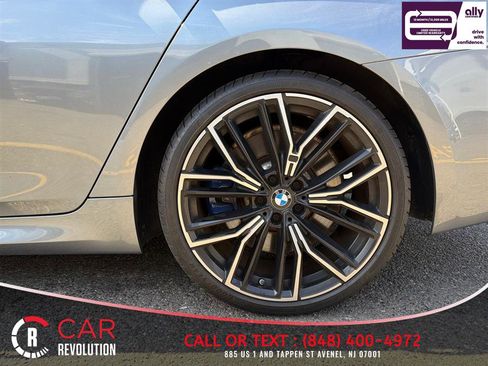 Used 2022 BMW M550i xDrive image 10