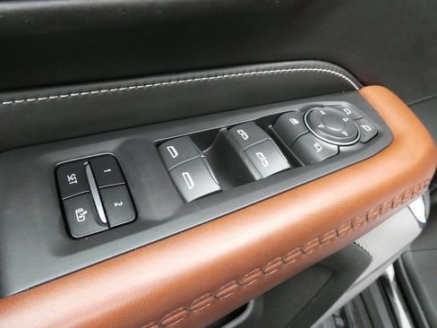 Certified 2024 GMC Yukon XL Denali Ultimate image 31