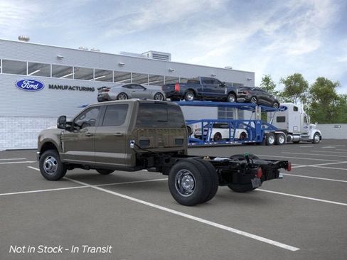 New 2026 Ford F350 4x4 Crew Cab DRW Super Duty image 4