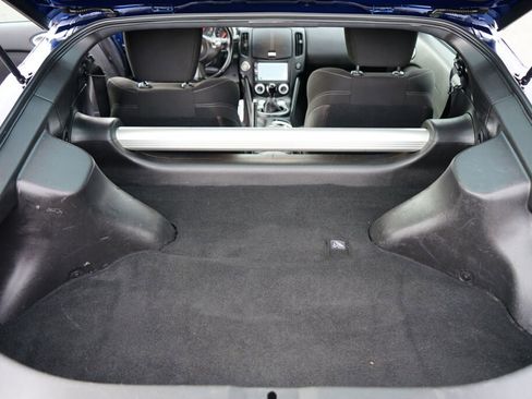 Used 2016 Nissan 370Z Coupe image 12