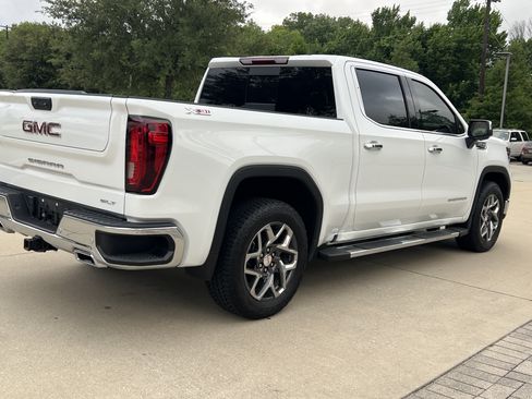 Used 2024 GMC Sierra 1500 SLT w/ SLT Premium Plus Package AWD/4WD image 9