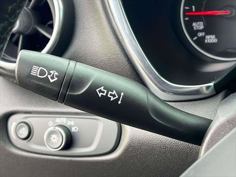 Used 2020 Chevrolet Blazer LT image 24