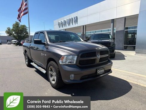 Used 2015 RAM 1500 Express RWD image 3