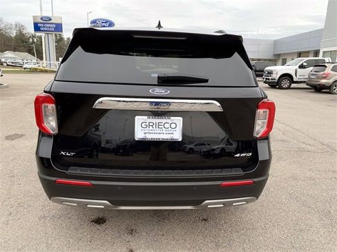 Used 2023 Ford Explorer XLT w/ Equipment Group 202A image 4