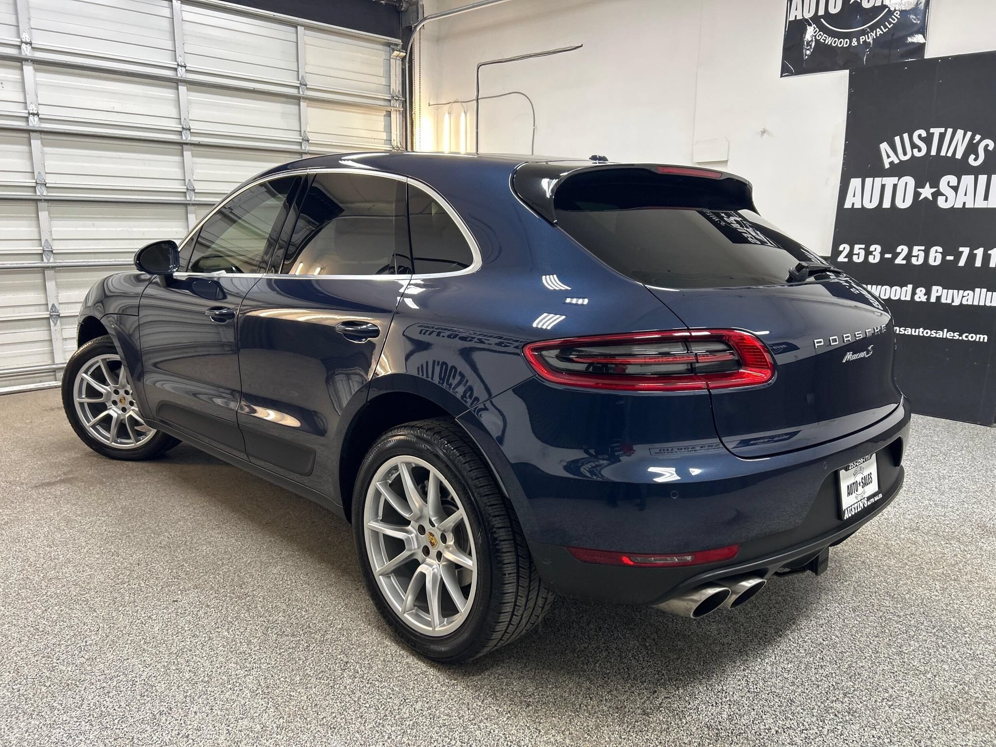 Used 2016 Porsche Macan S AWD/4WD image 4