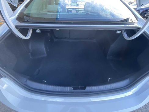 Used 2025 Chevrolet Malibu LT image 27